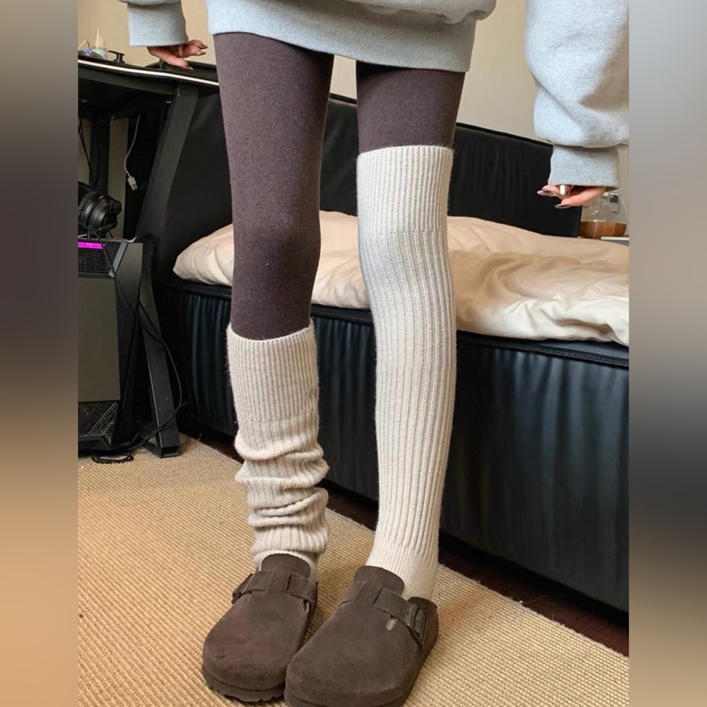 NWOT Cream/White Knitted Leg Warmers